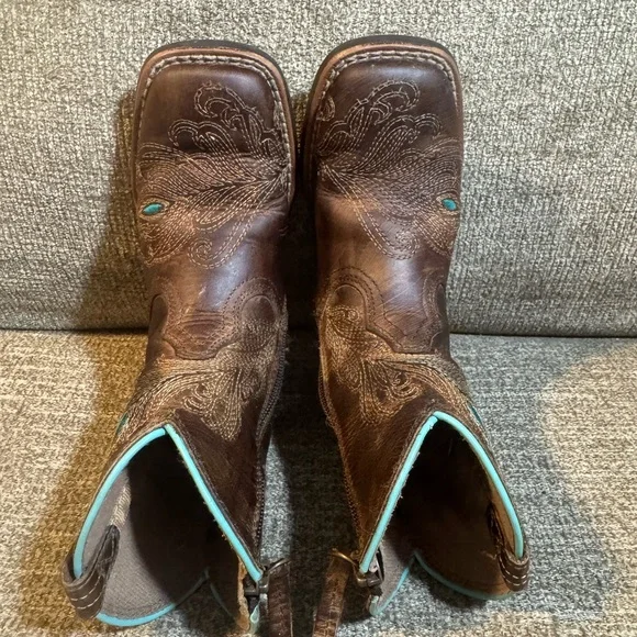 Ariat Bright Eyes 2 Easy Fit western boots (Style: 10040328) Size 9 - Picture 6 of 11